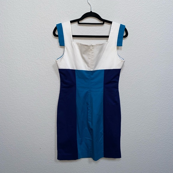 Bebe JOY COLORBLOCK Shift Dress M NWT - Picture 4 of 6